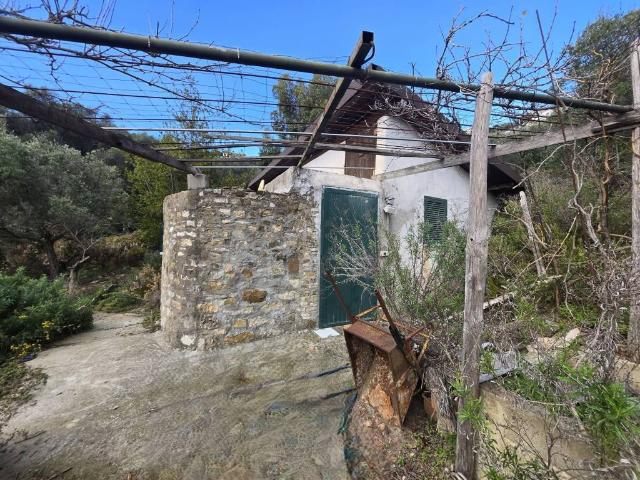 Palazzo in vendita a Costarainera, Liguria