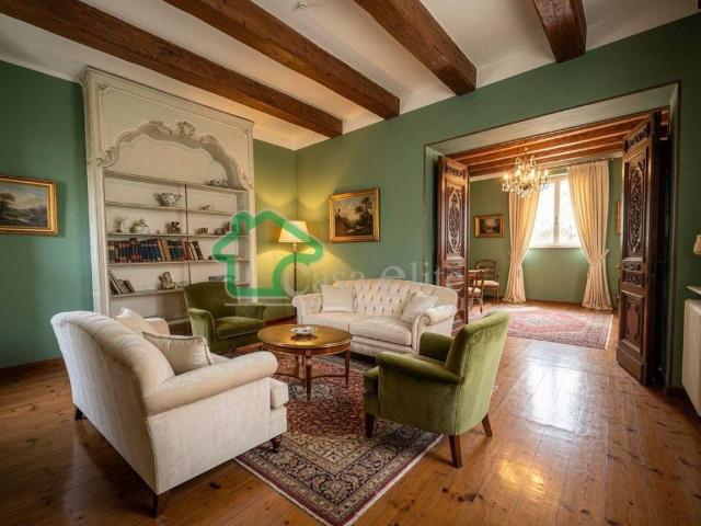 Palazzo in vendita a Crema Nuova, Crema