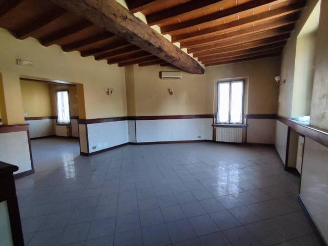Palazzo in vendita a Sant'Ambrogio, Cremona
