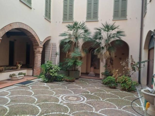 Palazzo in vendita a Centro Storico, Cremona