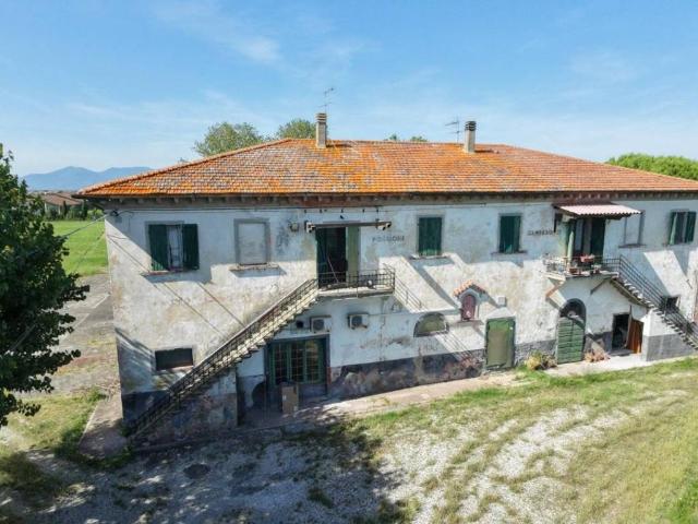 Palazzo in vendita a Crespina Lorenzana, Ceppaiano