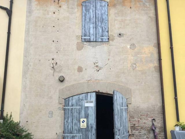 Palazzo in vendita a Unione Terre d'Acqua, Crevalcore