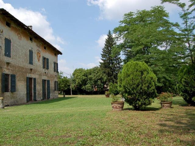 Palazzo in vendita a Unione Terre d'Acqua, Crevalcore