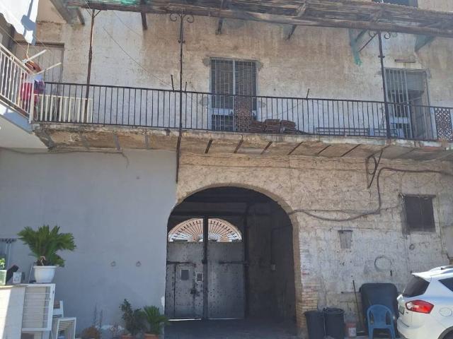 Palazzo in vendita a Crispano, Campania