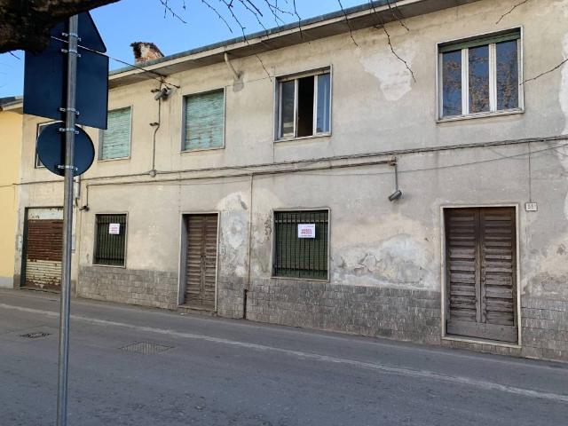 Palazzo in vendita a Cuggiono, Lombardia