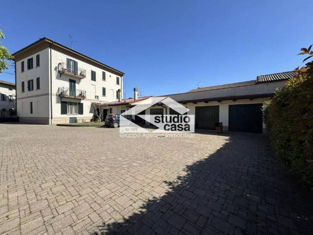 Palazzo in vendita a Cumignano Sul Naviglio, Lombardia