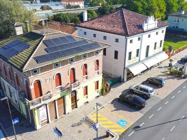 Palazzo in vendita a Pieve di Curtarolo, Curtarolo