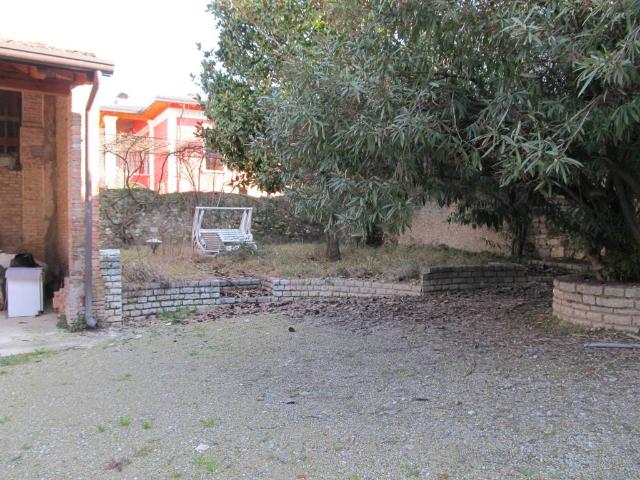 Palazzo in vendita a Rivoltella del Garda, Desenzano Del Garda