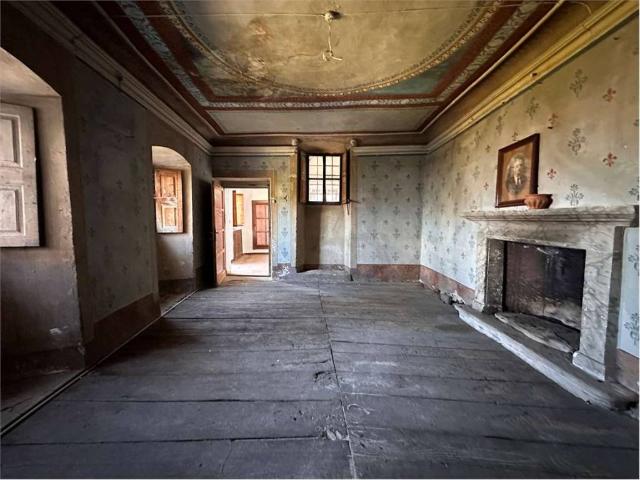 Palazzo in vendita a Piemonte, Verbano-cusio-ossola