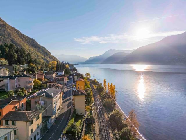Palazzo in vendita a Dorio, Lombardia