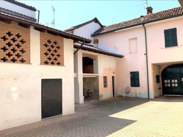 Palazzo in vendita a Dorno, Lombardia