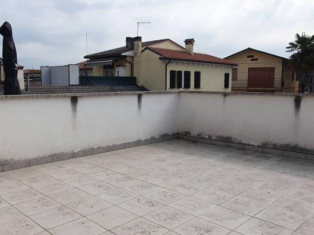 Palazzo in vendita a Dueville, Veneto