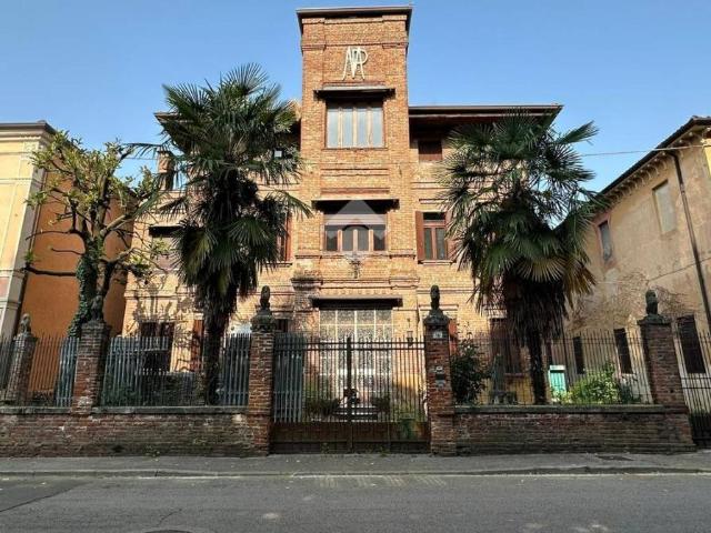 Palazzo in vendita a Dueville, Veneto