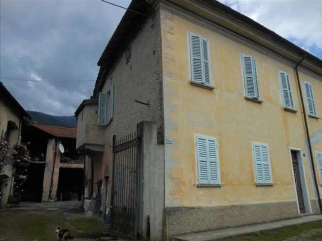 Palazzo in vendita a Comunità Montana Valli del Verbano, Dumenza
