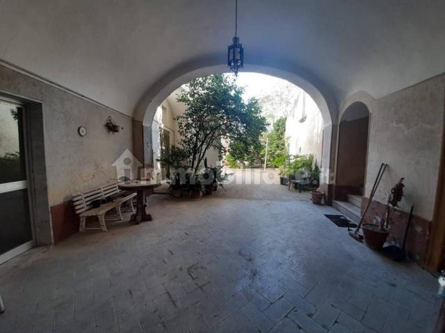 Palazzo in vendita a Durazzano, Campania