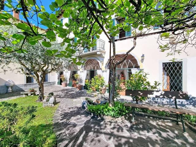 Palazzo in vendita a Endine Gaiano, Lombardia