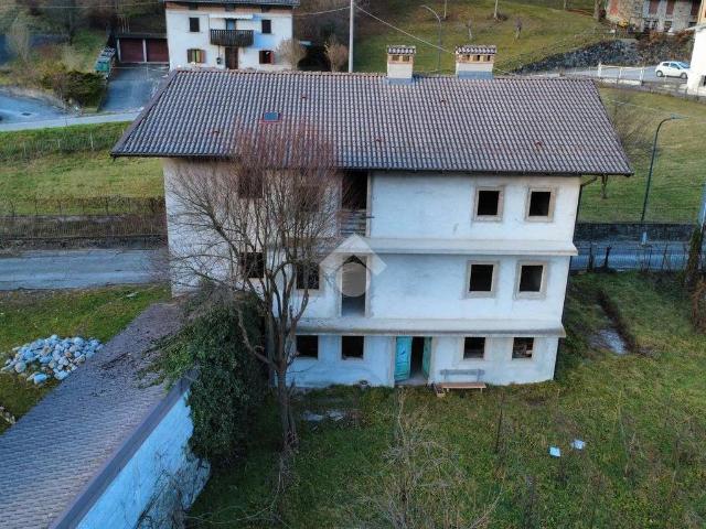 Villa Indipendente in vendita a Enemonzo, Friuli-Venezia Giulia
