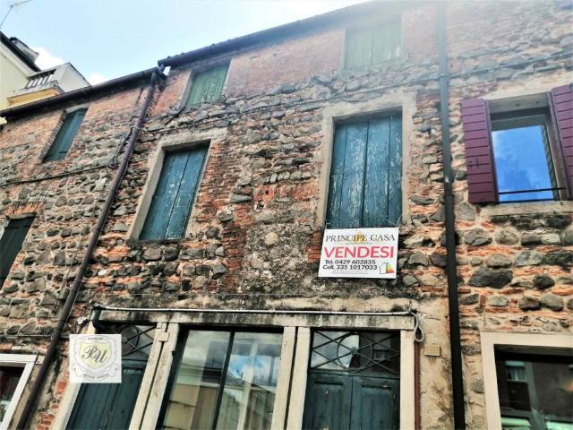 Palazzo in vendita a Este, Veneto
