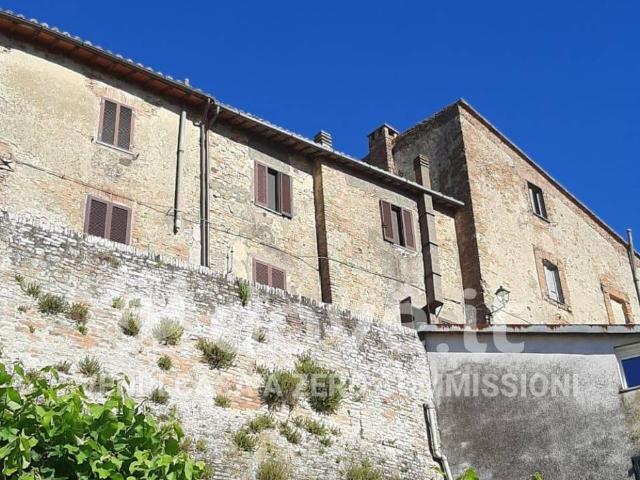 Palazzo in vendita a Fabro, Umbria