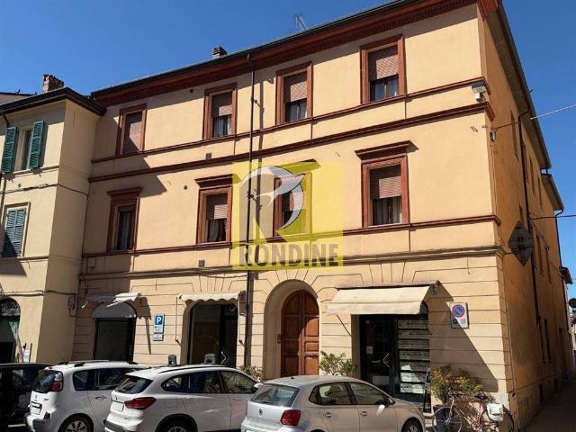 Palazzo in vendita a Unione della Romagna Faentina, Faenza