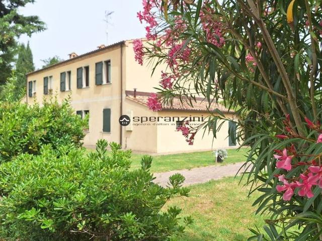 Villa Indipendente in vendita a Bellocchi, Fano