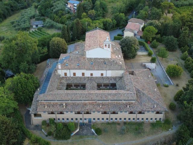 Palazzo in vendita a Sant'Andrea in Villis, Marche