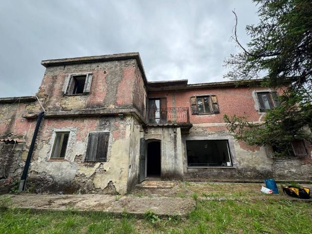Palazzo in vendita a Montopoli Di Sabina, Lazio