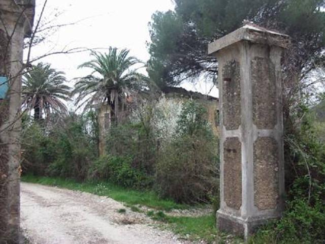 Palazzo in vendita a Fara Sabina, Lazio