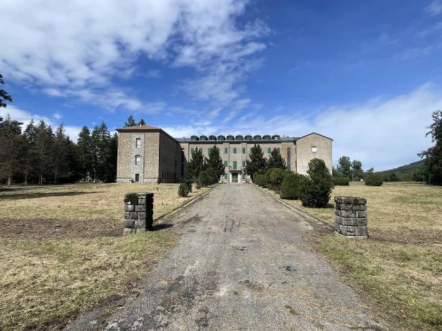 Palazzo in vendita a Bardi, Parma