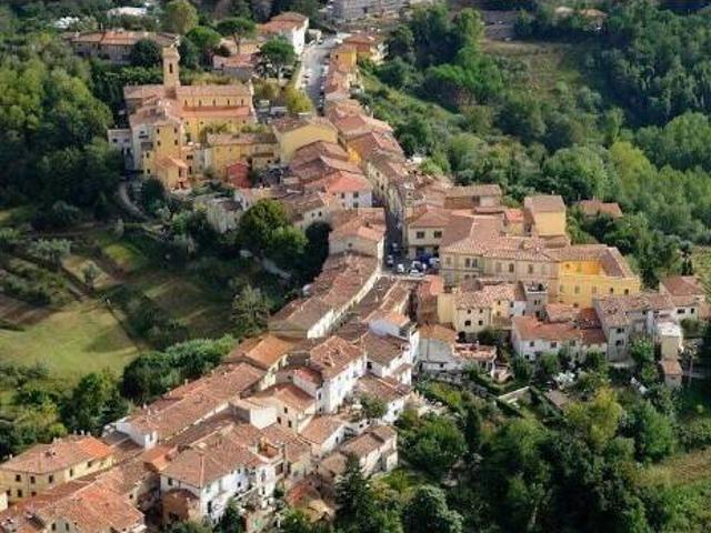 Palazzo in vendita a Fauglia, Toscana