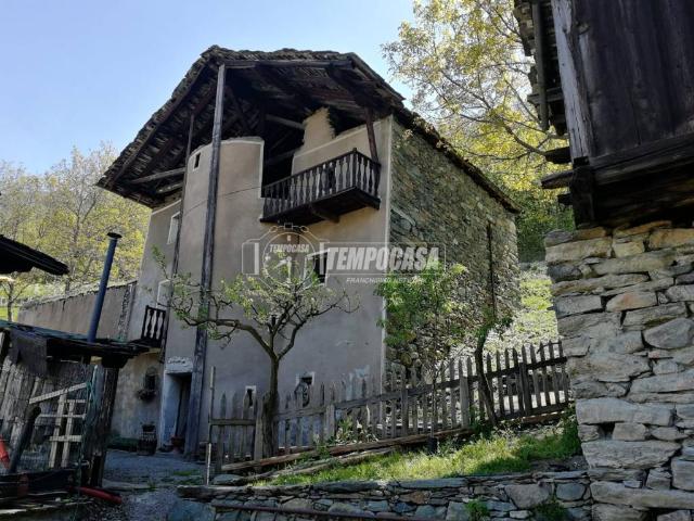 Palazzo in vendita a Pléod, Fénis