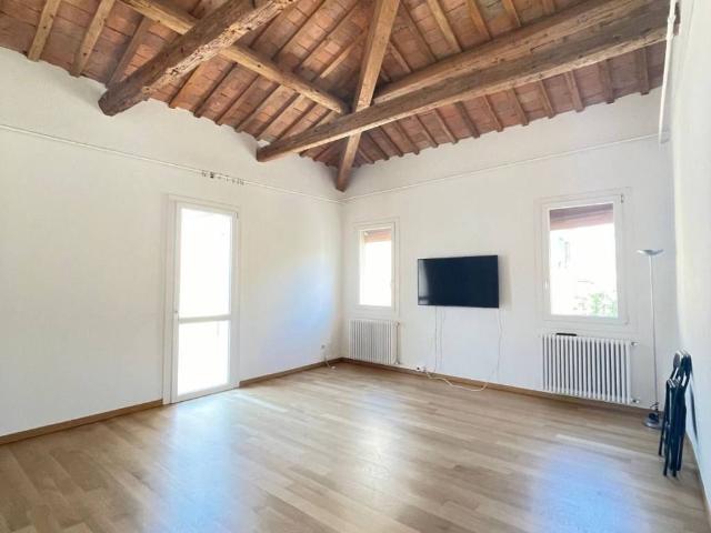 Palazzo in vendita a Giardino, Ferrara