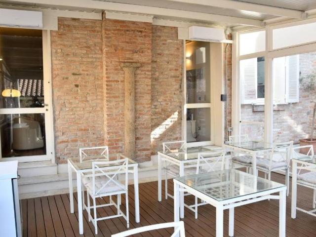 Palazzo in vendita a Giardino, Ferrara