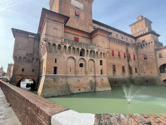 Palazzo in vendita a Quacchio, Ferrara