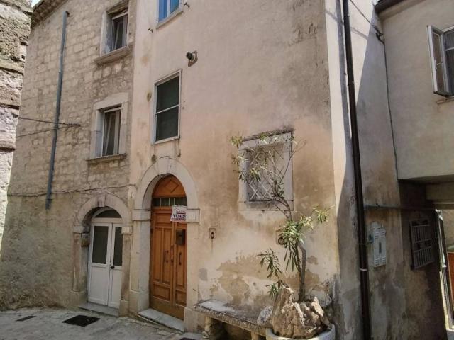 Palazzo in vendita a Ferrazzano, Molise