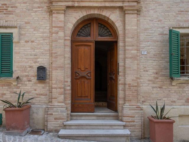 Palazzo in vendita a Marche, Ancona