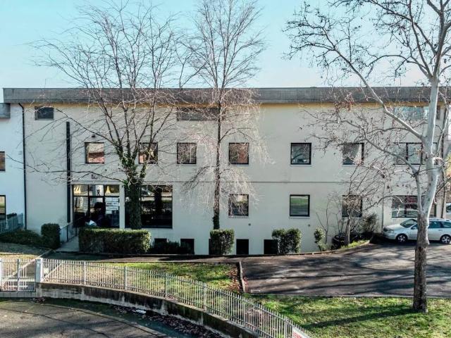 Palazzo in vendita a Unione dei comuni del Distretto Ceramico, Fiorano Modenese