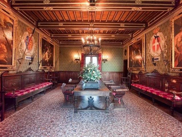 Palazzo in vendita a Firenze