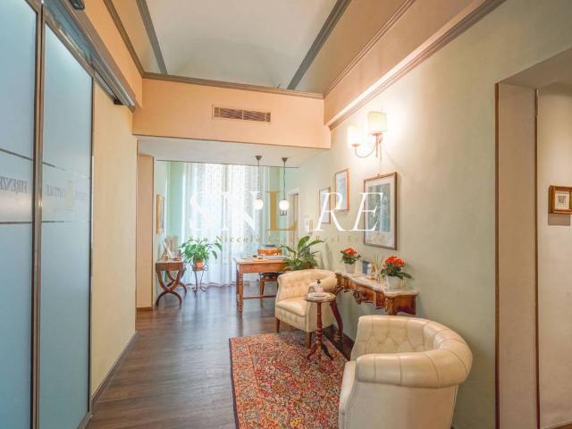 Palazzo in vendita a Firenze