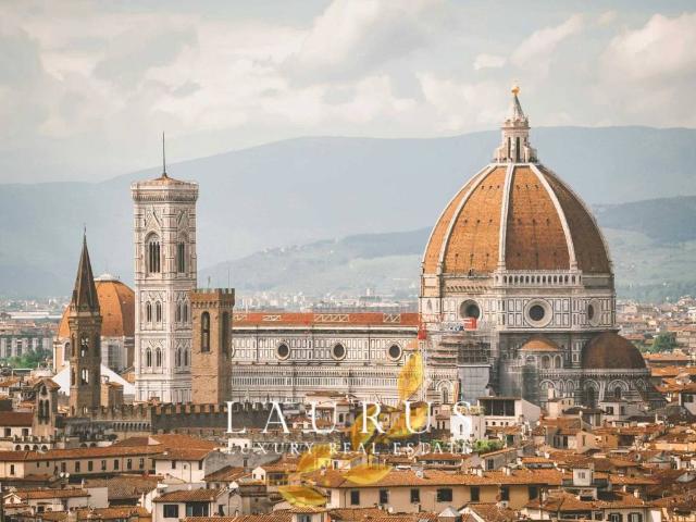 Palazzo in vendita a Firenze