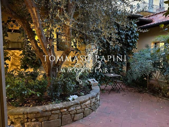 Palazzo in vendita a Firenze