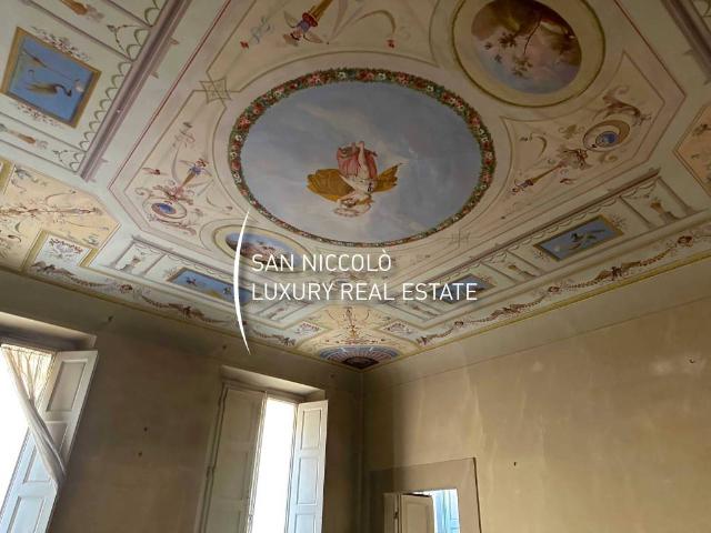 Palazzo in vendita a Firenze