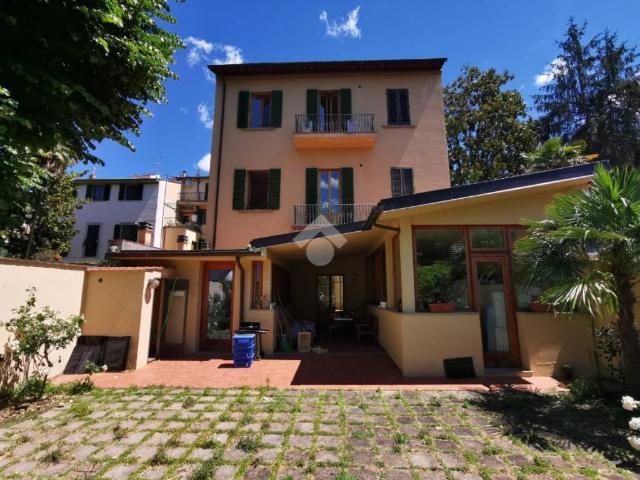 Palazzo in vendita a Firenze