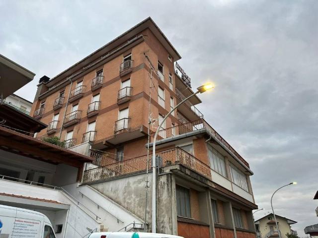 Palazzo in vendita a Fiuggi, Lazio