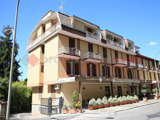 Palazzo in vendita a Fiuggi, Frosinone