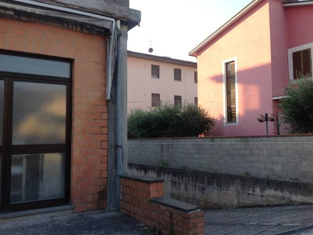 Palazzo in vendita a Cave, Foligno