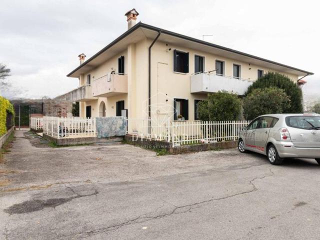 Palazzo in vendita a Onè di Fonte, Veneto