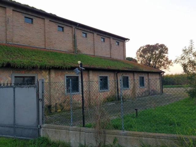 Palazzo in vendita a Unione di Comuni della Romagna Forlivese, Quattro