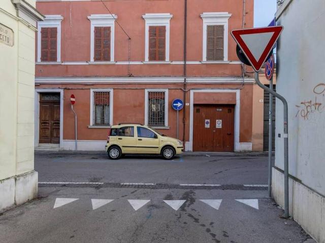 Palazzo in vendita a Unione di Comuni della Romagna Forlivese, Quattro