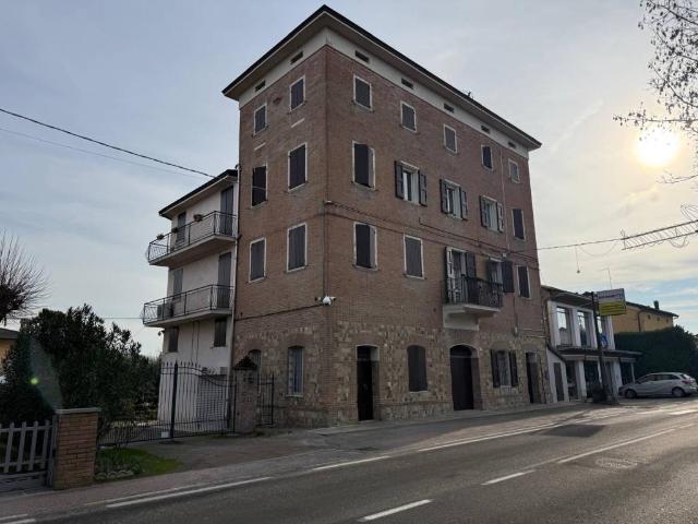 Palazzo in vendita a Unione dei comuni del Distretto Ceramico, Formigine